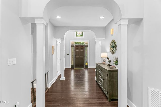 8 Rabbit Path, Bahama, NC 27503