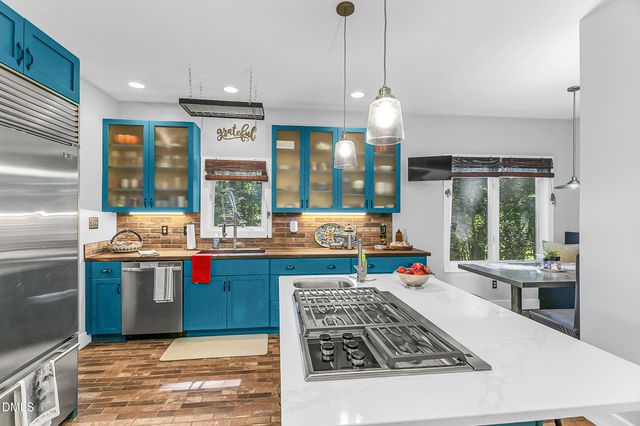 8 Rabbit Path, Bahama, NC 27503