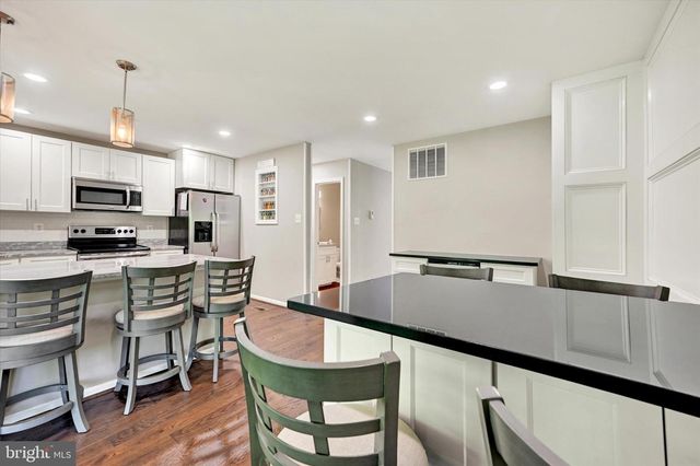48 FAR CORNERS LOOP, Sparks, MD 21152