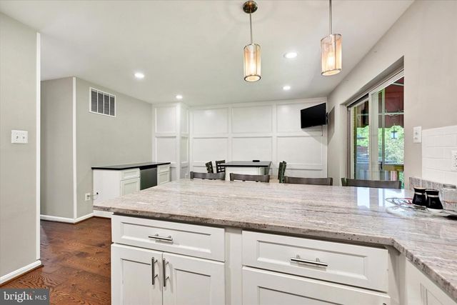 48 FAR CORNERS LOOP, Sparks, MD 21152