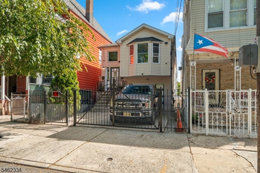 197 N 5Th St, Newark City, NJ 07107 — photo 2