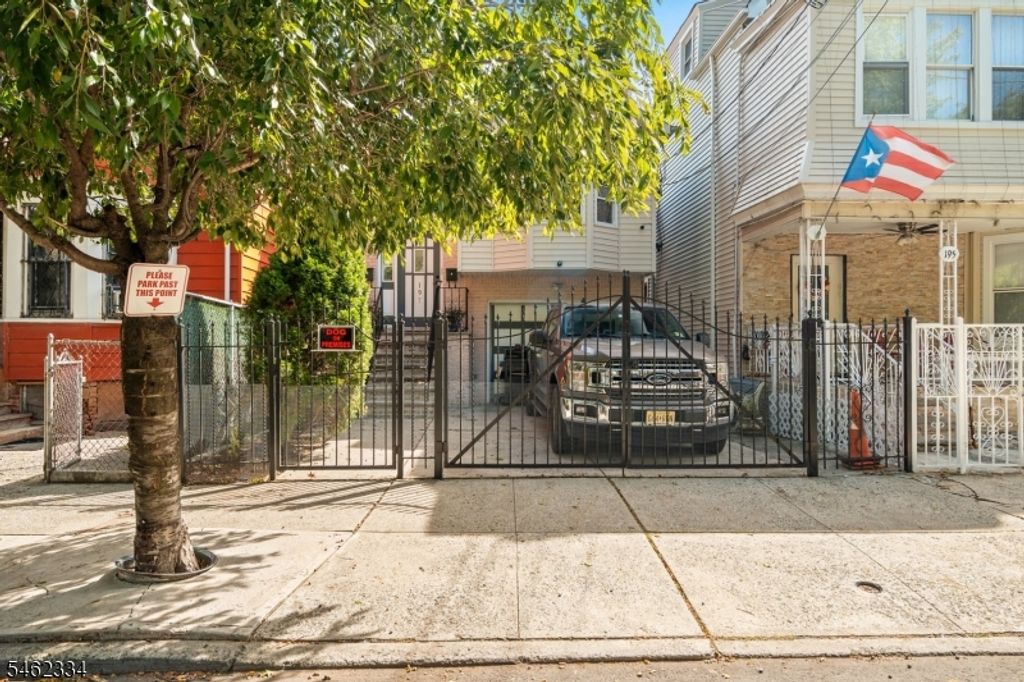197 N 5Th St, Newark City, NJ 07107 — photo 4
