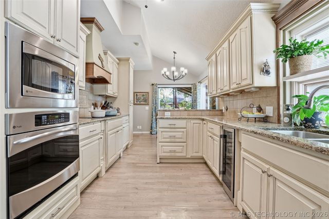 3733 E 64th Place, Tulsa, OK 74136