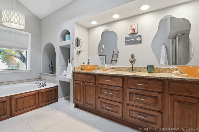 3733 E 64th Place, Tulsa, OK 74136