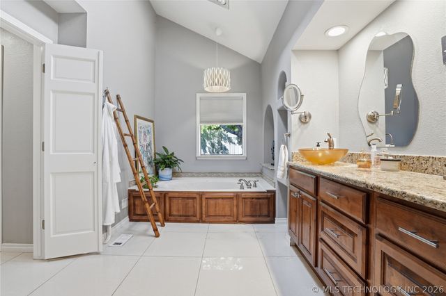 3733 E 64th Place, Tulsa, OK 74136