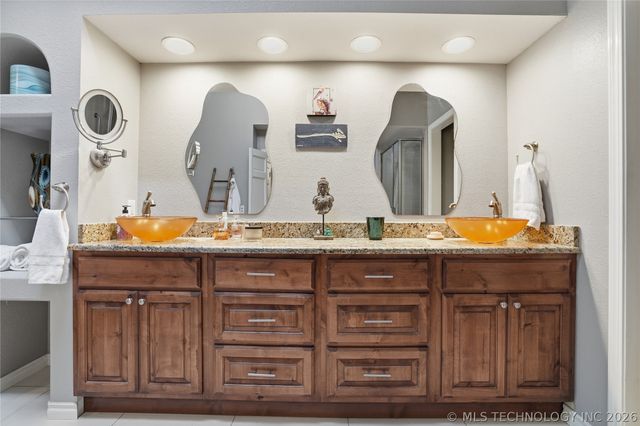 3733 E 64th Place, Tulsa, OK 74136