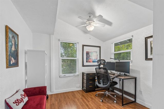 646 80TH AVENUE N, St Petersburg, FL 33702