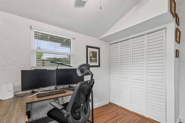 646 80TH AVENUE N, St Petersburg, FL 33702