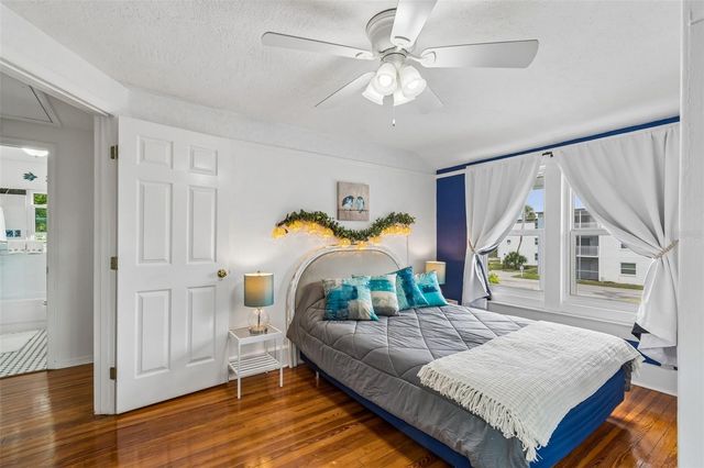 646 80TH AVENUE N, St Petersburg, FL 33702