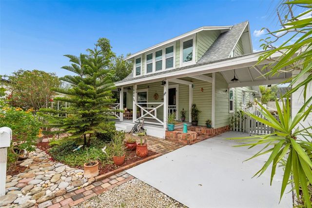 646 80TH AVENUE N, St Petersburg, FL 33702