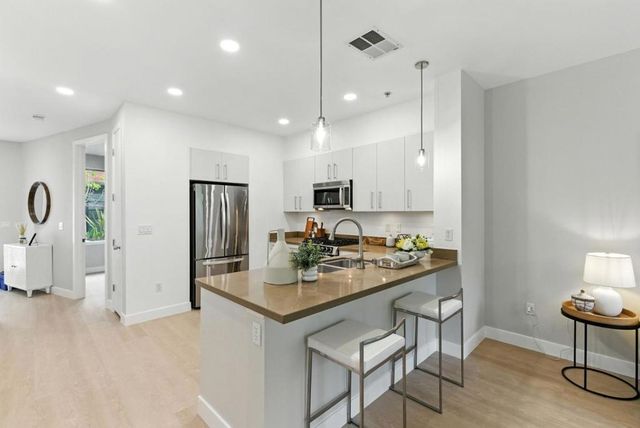 866 Altaire Walk, Palo Alto, CA 94303