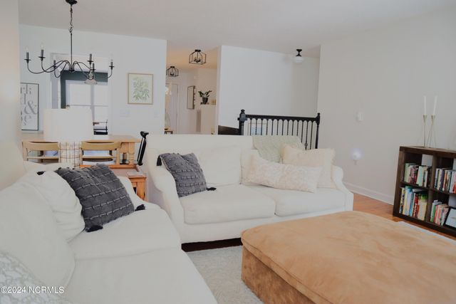 295 Sandhills Circle, Pinehurst, NC 28374
