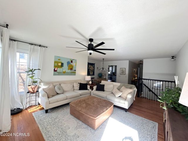 295 Sandhills Circle, Pinehurst, NC 28374