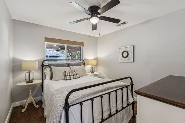 9942 Edgecove Drive, Dallas, TX 75238