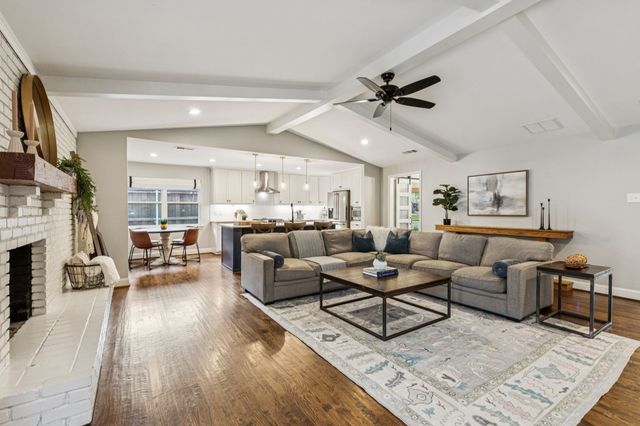 9942 Edgecove Drive, Dallas, TX 75238