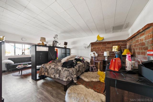 1760 Olive Ave, Vista, CA 92083