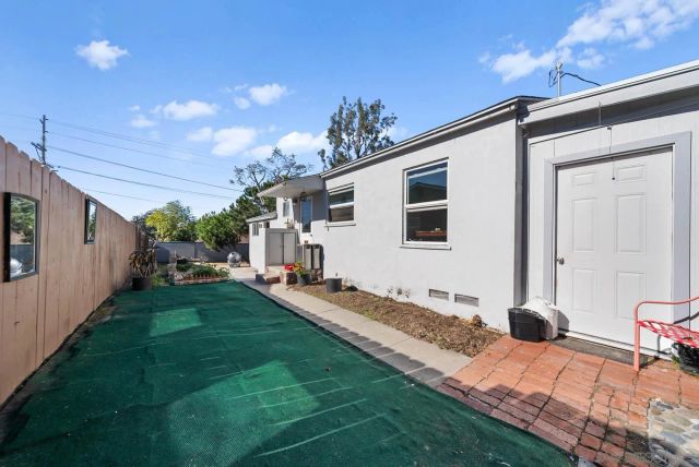 1760 Olive Ave, Vista, CA 92083