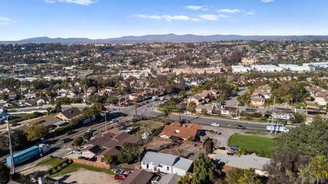 1760 Olive Ave, Vista, CA 92083