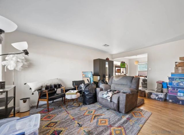 1760 Olive Ave, Vista, CA 92083