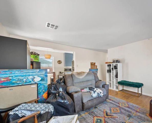 1760 Olive Ave, Vista, CA 92083