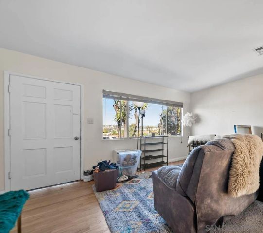 1760 Olive Ave, Vista, CA 92083