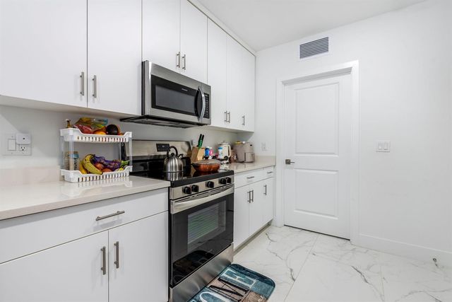 408 NW 12th Avenue, Boynton Beach, FL 33435