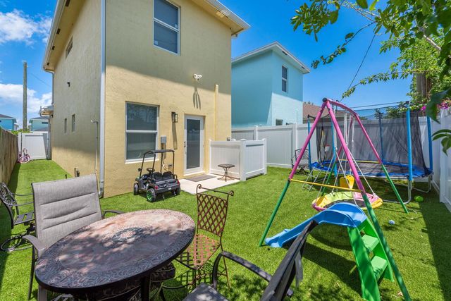 408 NW 12th Avenue, Boynton Beach, FL 33435