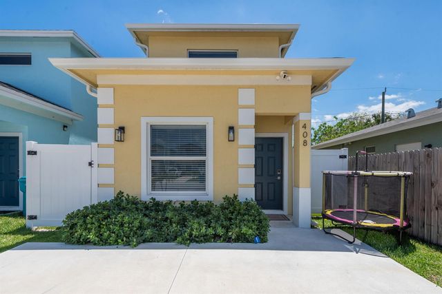 408 NW 12th Avenue, Boynton Beach, FL 33435