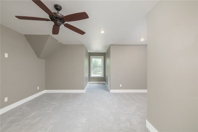 1801 N Candleshoe Drive, Fayetteville, AR 72701