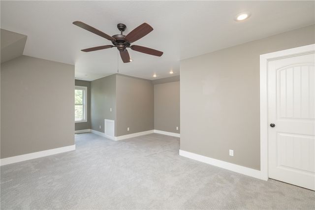 1801 N Candleshoe Drive, Fayetteville, AR 72701