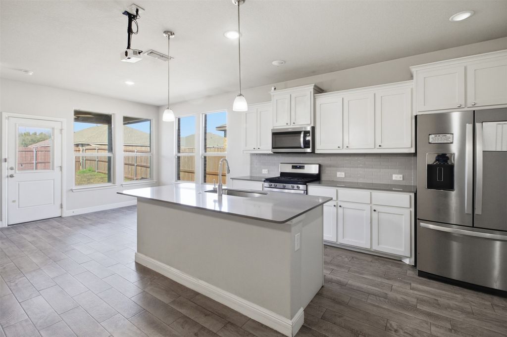 2513 Foules Drive, Glenn Heights, TX 75154 — photo 3