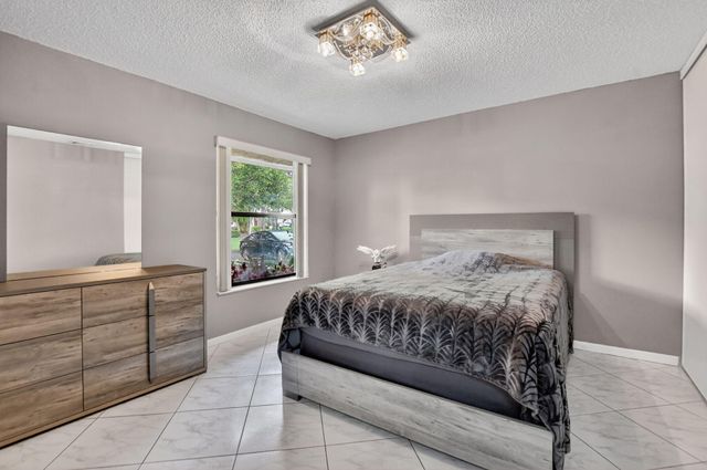 8413 E Boca Glades Blvd Boulevard E, Boca Raton, FL 33434