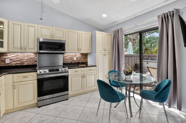 8413 E Boca Glades Blvd Boulevard E, Boca Raton, FL 33434