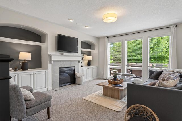6224 Urbandale Lane N, Maple Grove, MN 55311