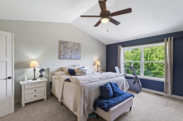 6224 Urbandale Lane N, Maple Grove, MN 55311