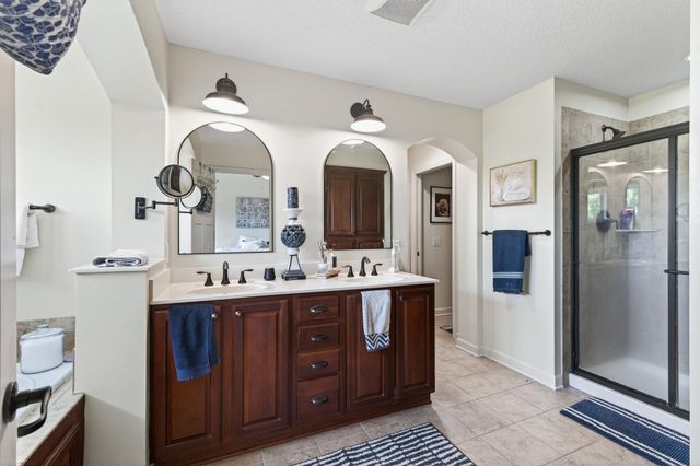 6224 Urbandale Lane N, Maple Grove, MN 55311