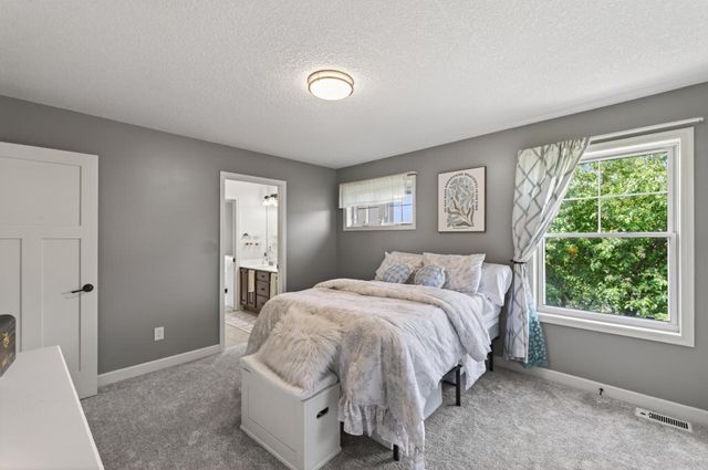 6224 Urbandale Lane N, Maple Grove, MN 55311
