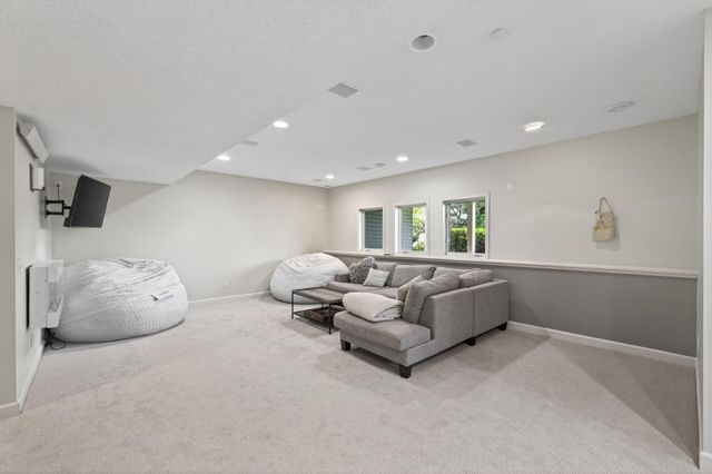 6224 Urbandale Lane N, Maple Grove, MN 55311
