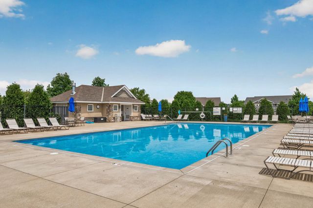 6224 Urbandale Lane N, Maple Grove, MN 55311