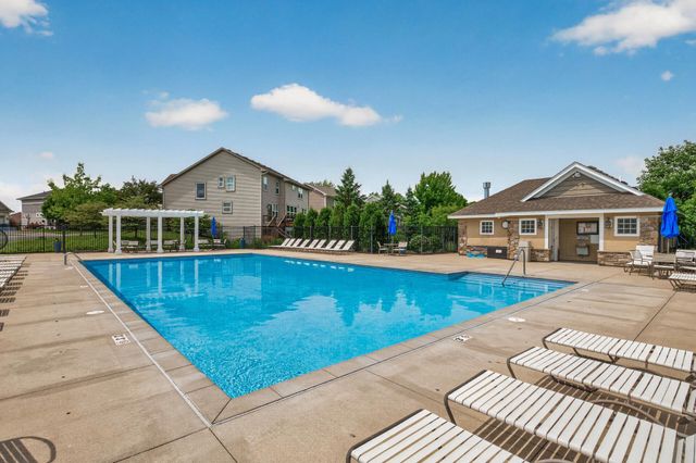 6224 Urbandale Lane N, Maple Grove, MN 55311