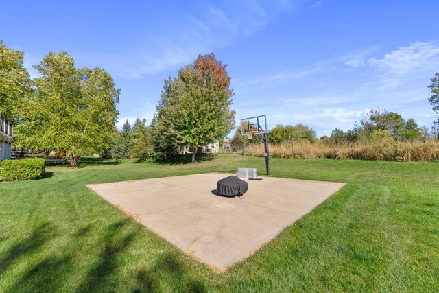6224 Urbandale Lane N, Maple Grove, MN 55311