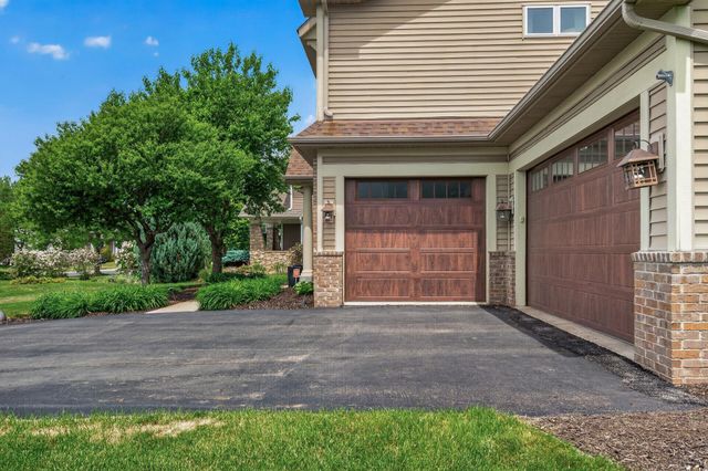 6224 Urbandale Lane N, Maple Grove, MN 55311