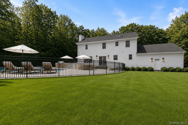 2 Tommys Lane, South Salem, NY 10590