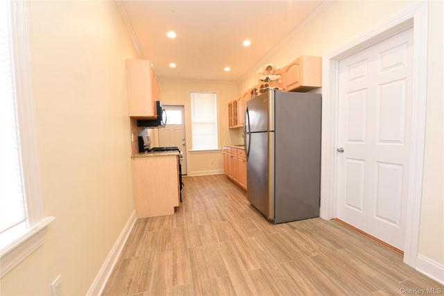 2056 Continental Avenue, Bronx, NY 10461