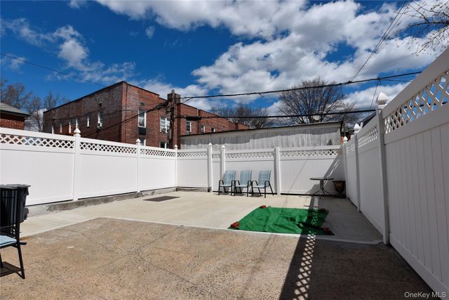 2056 Continental Avenue, Bronx, NY 10461