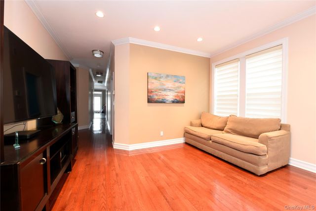2056 Continental Avenue, Bronx, NY 10461