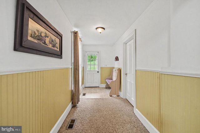 9627 EASTON RD, Kintnersville, PA 18930