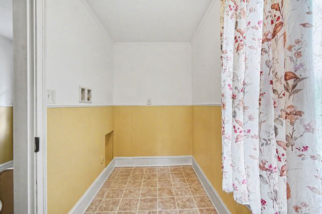 9627 EASTON RD, Kintnersville, PA 18930