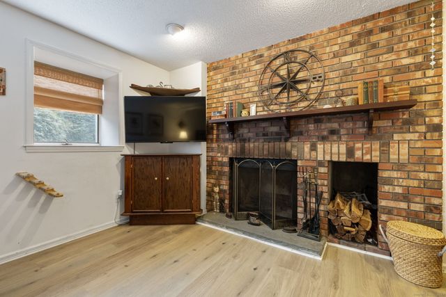 23 Charles Street 23, Milford, CT 06460