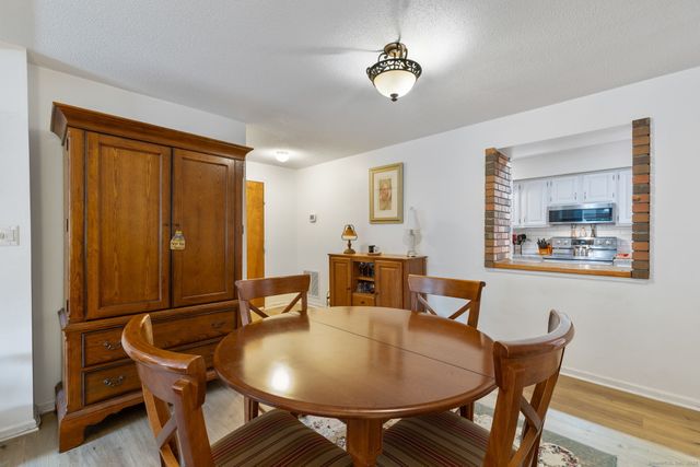 23 Charles Street 23, Milford, CT 06460